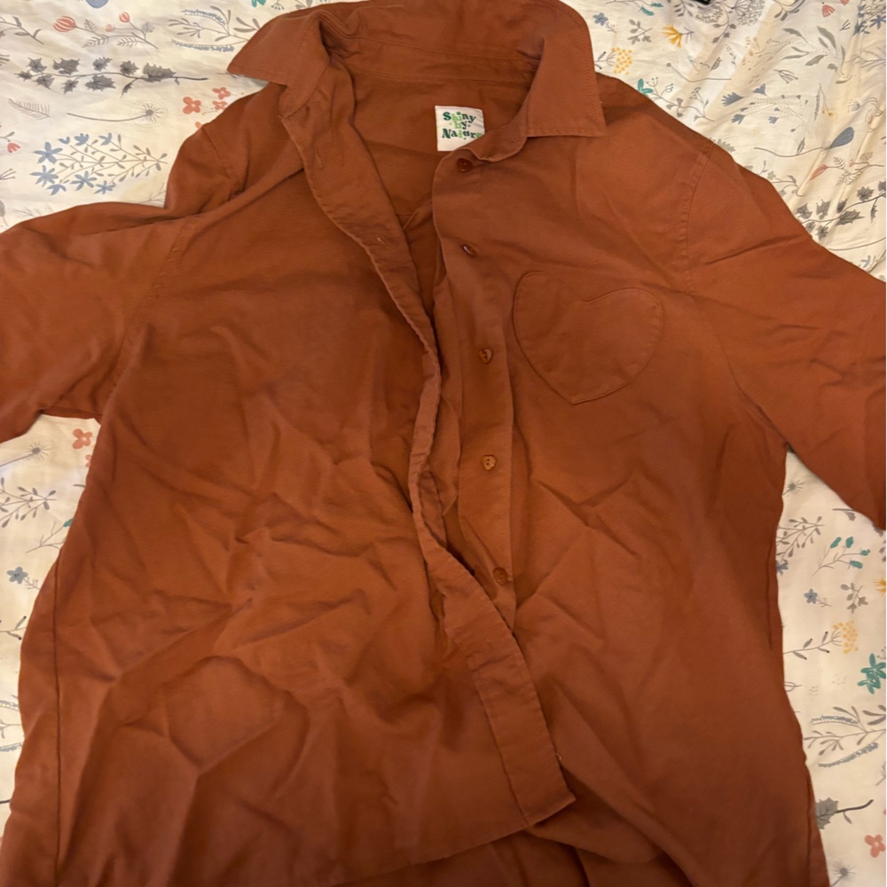 Shiny by nature button up in orange/brown with heart details size L